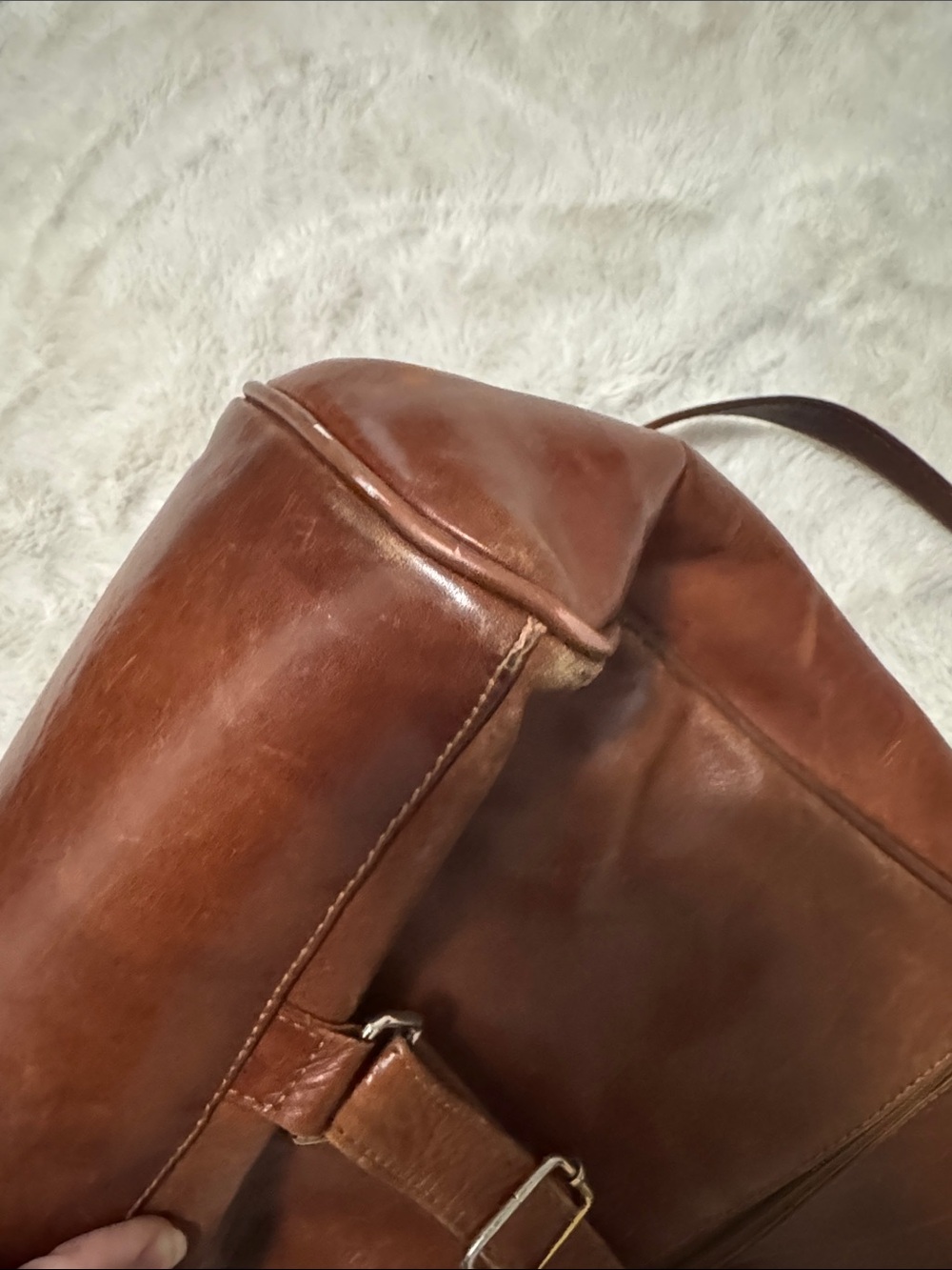 Basido | Brown Leather Sling Belt Bag - Classic Crossbody - Picture 10 of 11
